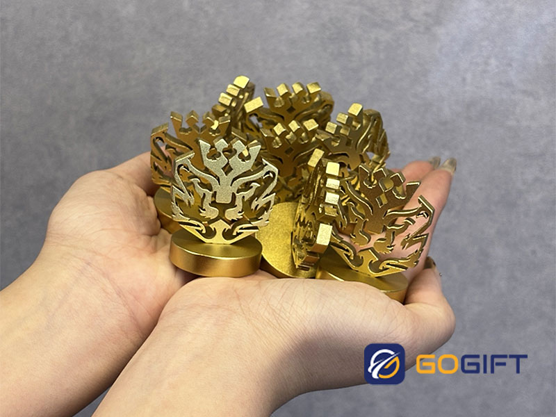 Cúp thiết kế nhóm bạn