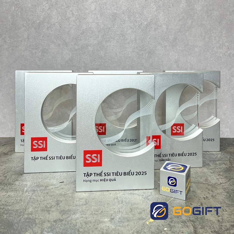 kỷ niệm chương kim loại 5 kỷ niệm chương kim loại 5