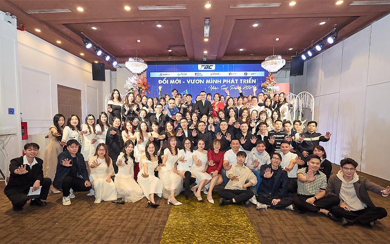 Tặng quà tất niên công ty Tặng quà tất niên công ty