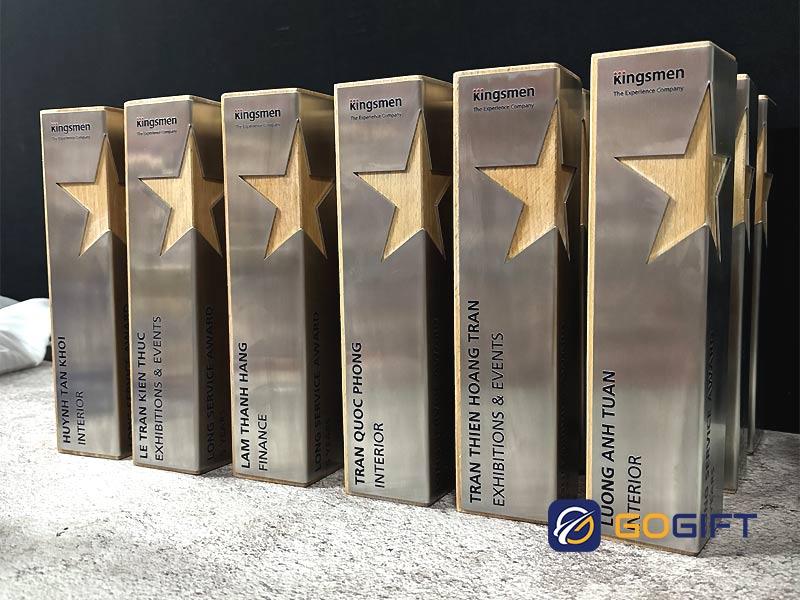 biểu trưng gỗ đồng 10