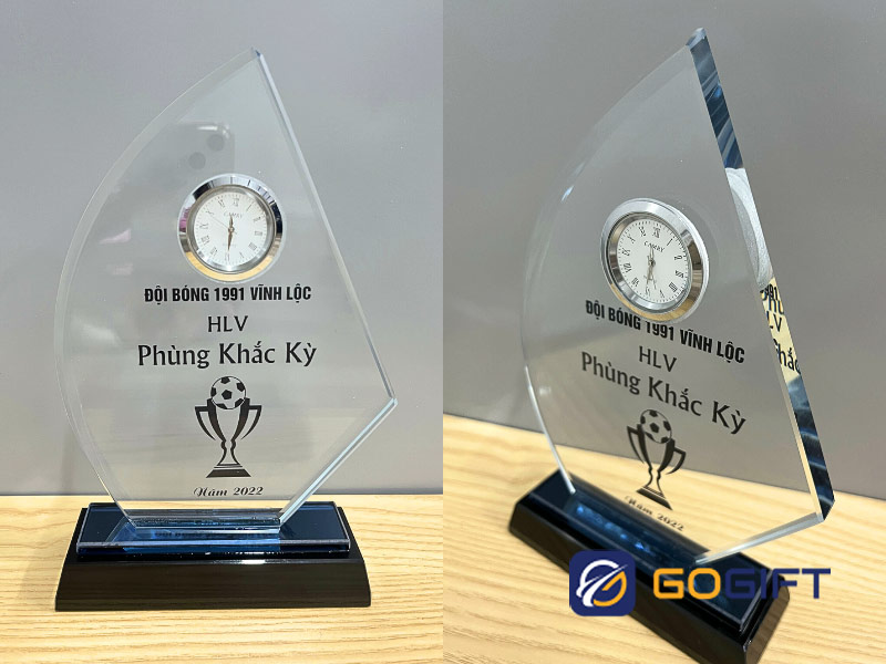 kỷ niệm chương đồng hồ 2