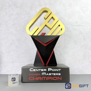 Cúp thiết kế Center Poker Master 2026