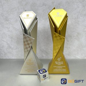 Cúp thiết kế CPM Mini Main Event 2026 3