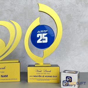 Cúp thiết kế Gương mặt triển vọng Hoà Phát